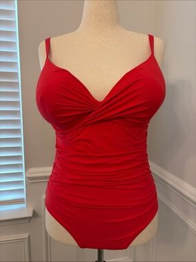 Moontide swimsuit | 36E/F | red